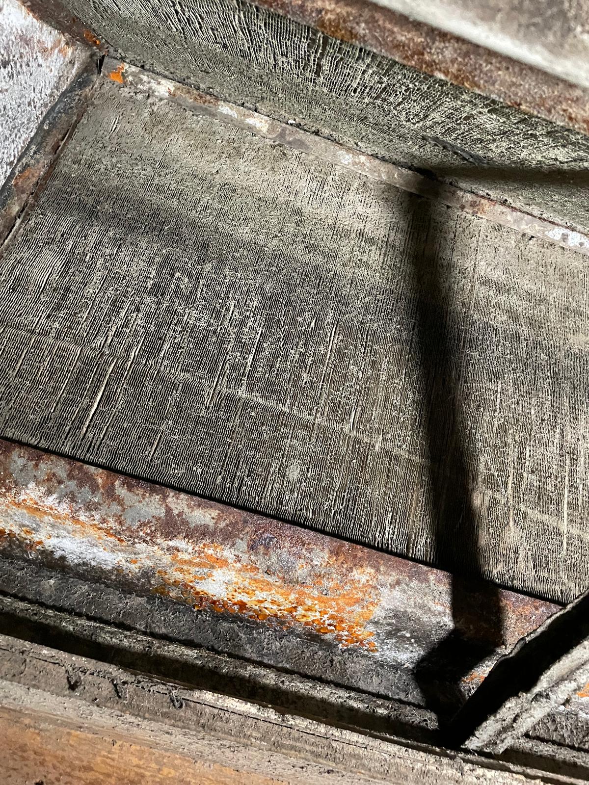Residential full-detail air duct cleaning in East Houston, TX (77029) - interior ductwork